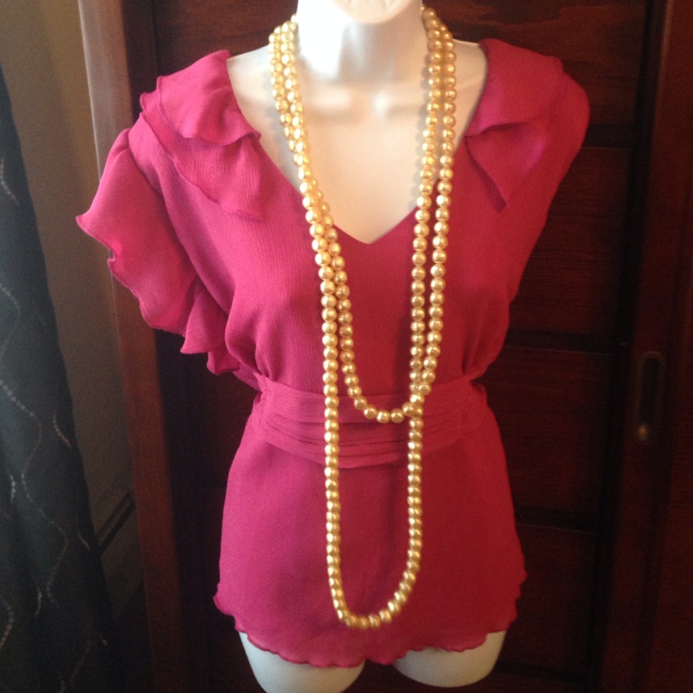 Hot pink gorgeous flattering top.